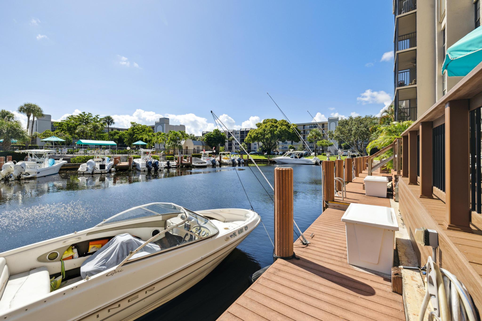 4 Royal Palm Way 2080