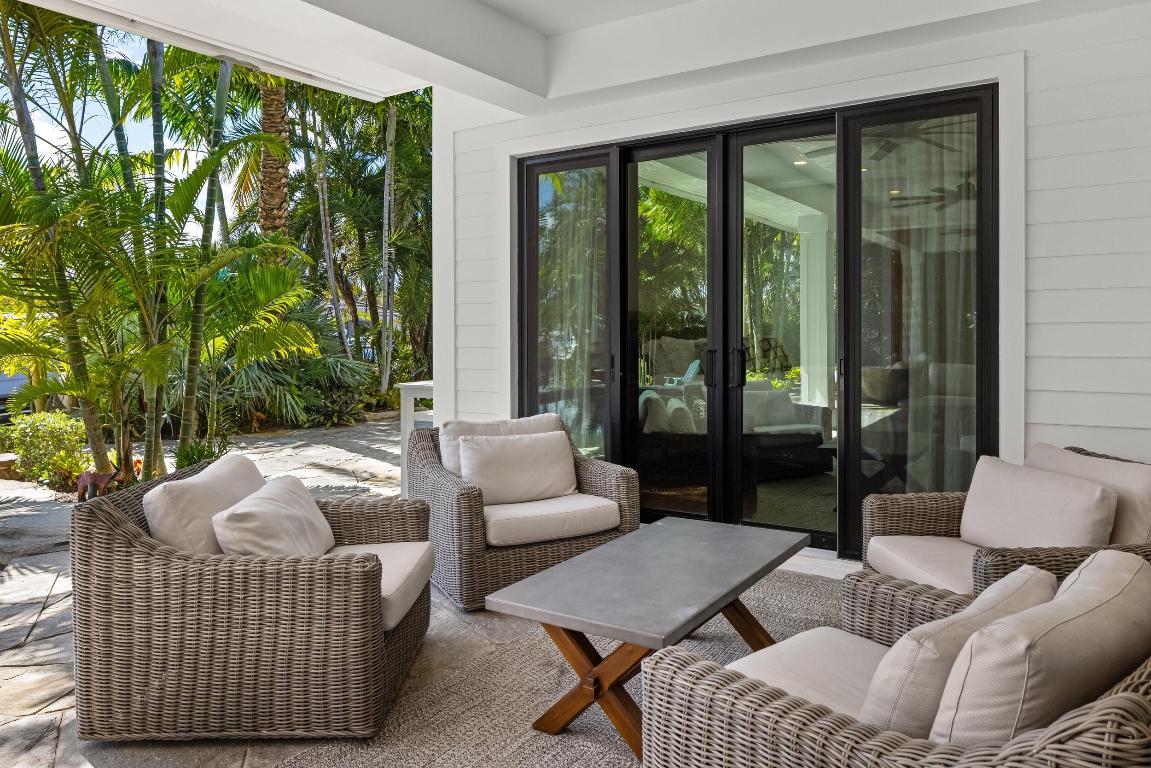 940 Greenbriar Drive