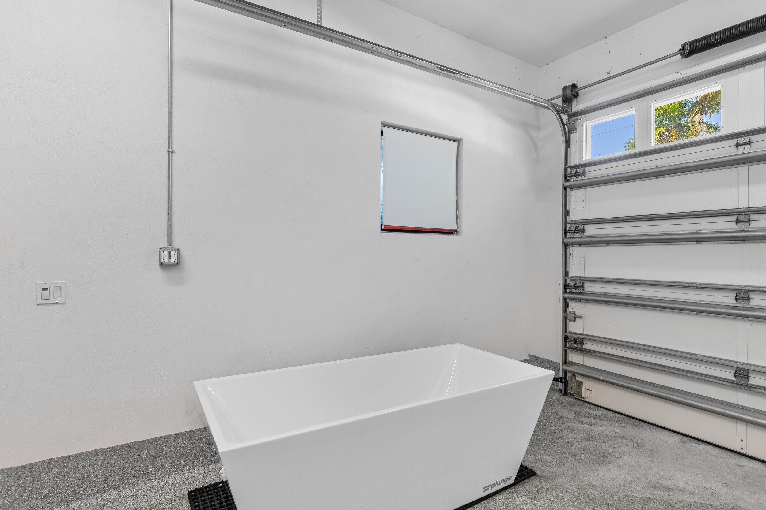 940 Greenbriar Drive