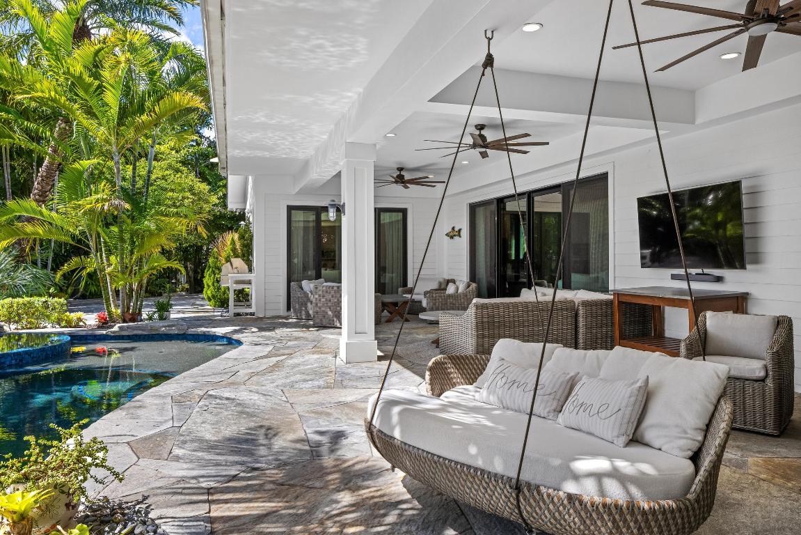 940 Greenbriar Drive