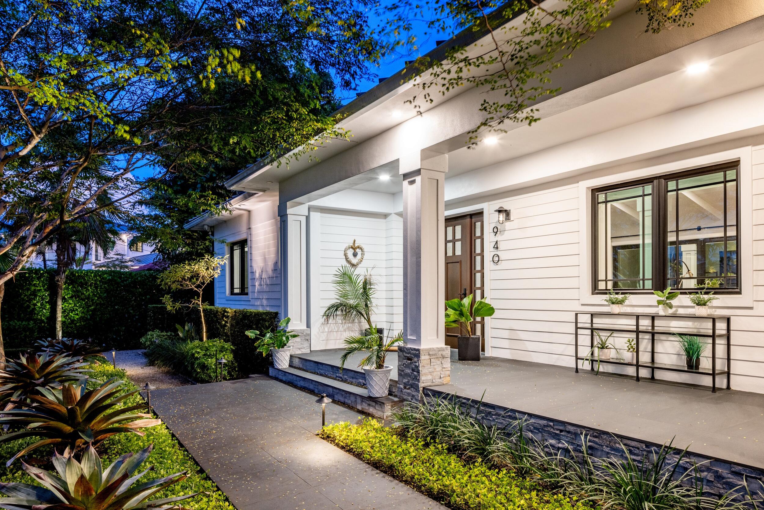 940 Greenbriar Drive