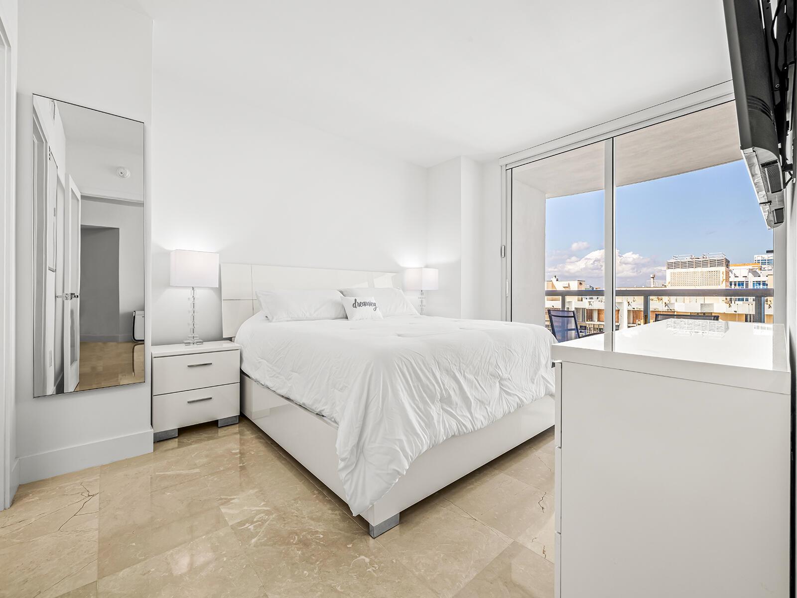 6365 Collins Avenue 1911