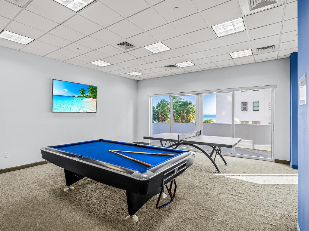 6365 Collins Avenue 1911