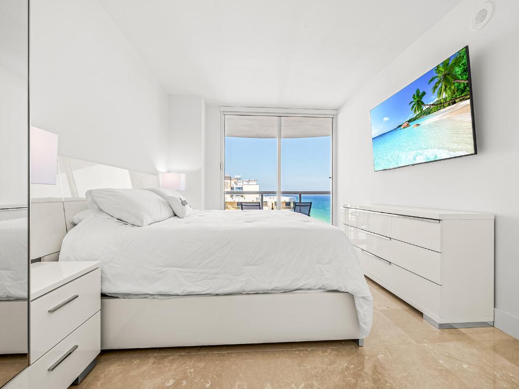 6365 Collins Avenue 1911