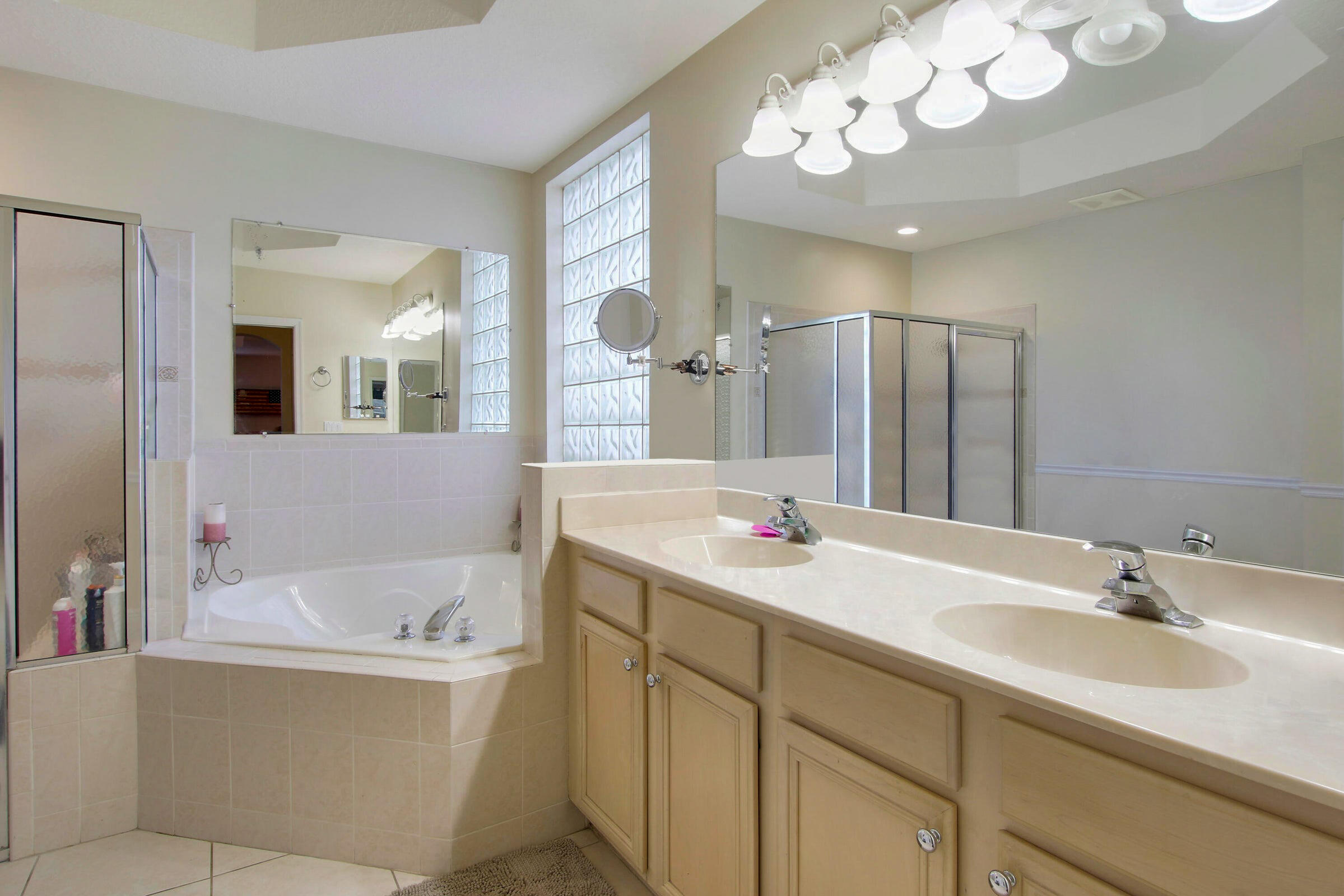 1258 Pebble Ridge Lane