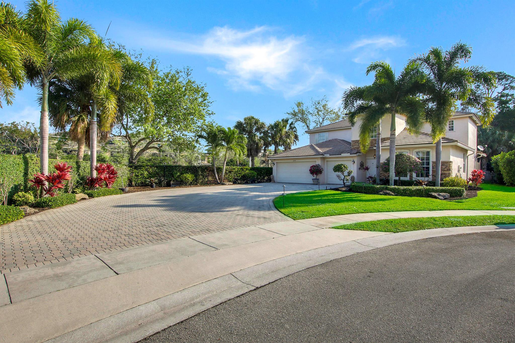 1258 Pebble Ridge Lane