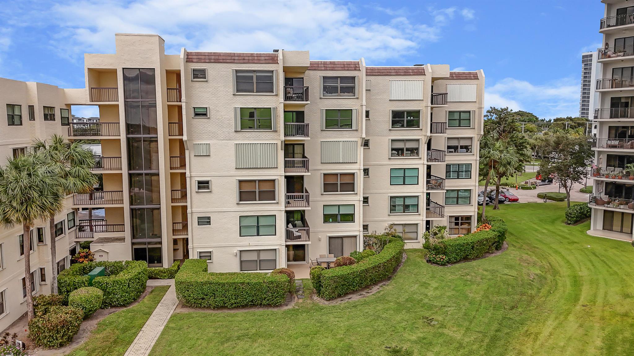 374 Golfview Road 602