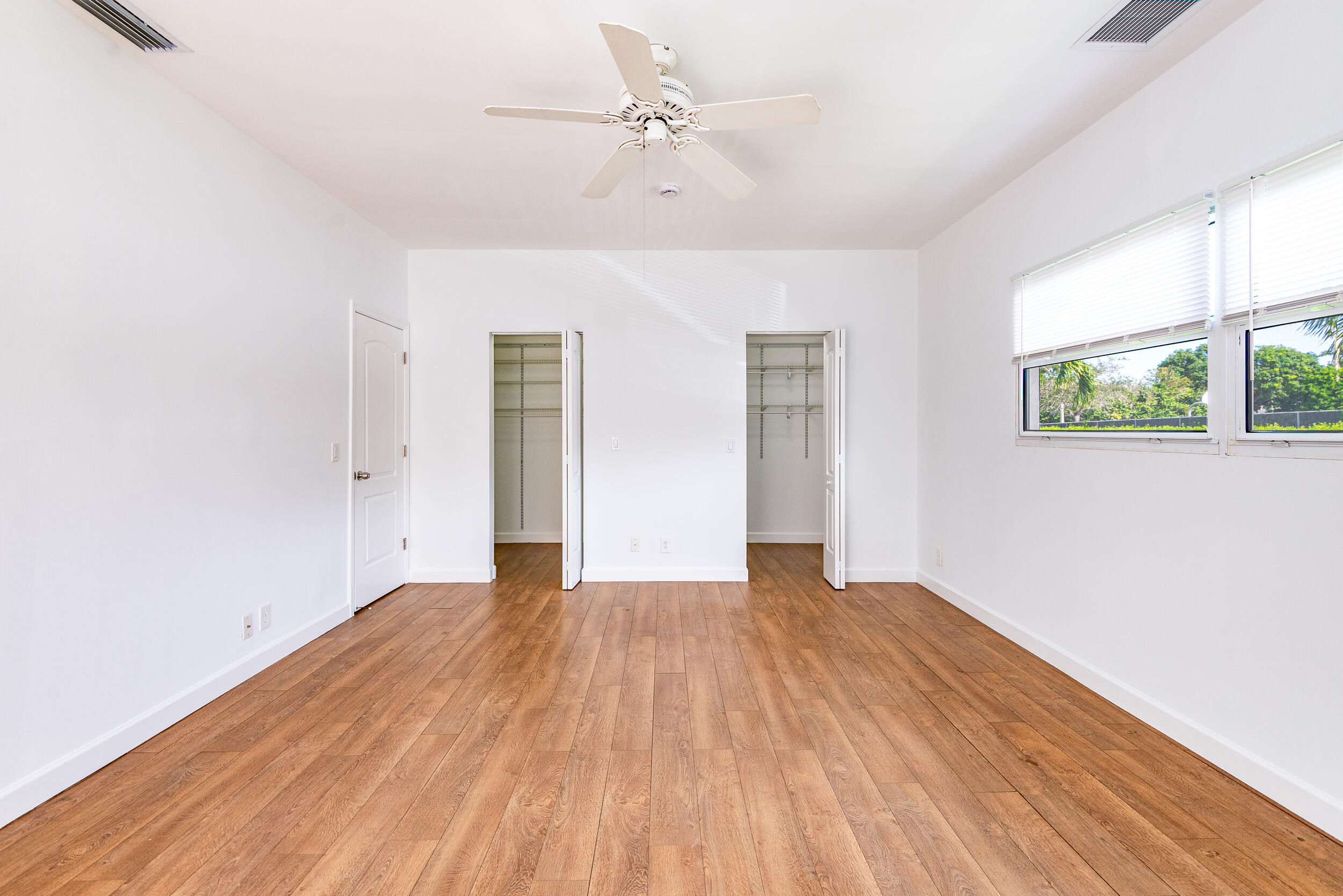 121 SW 2nd Avenue