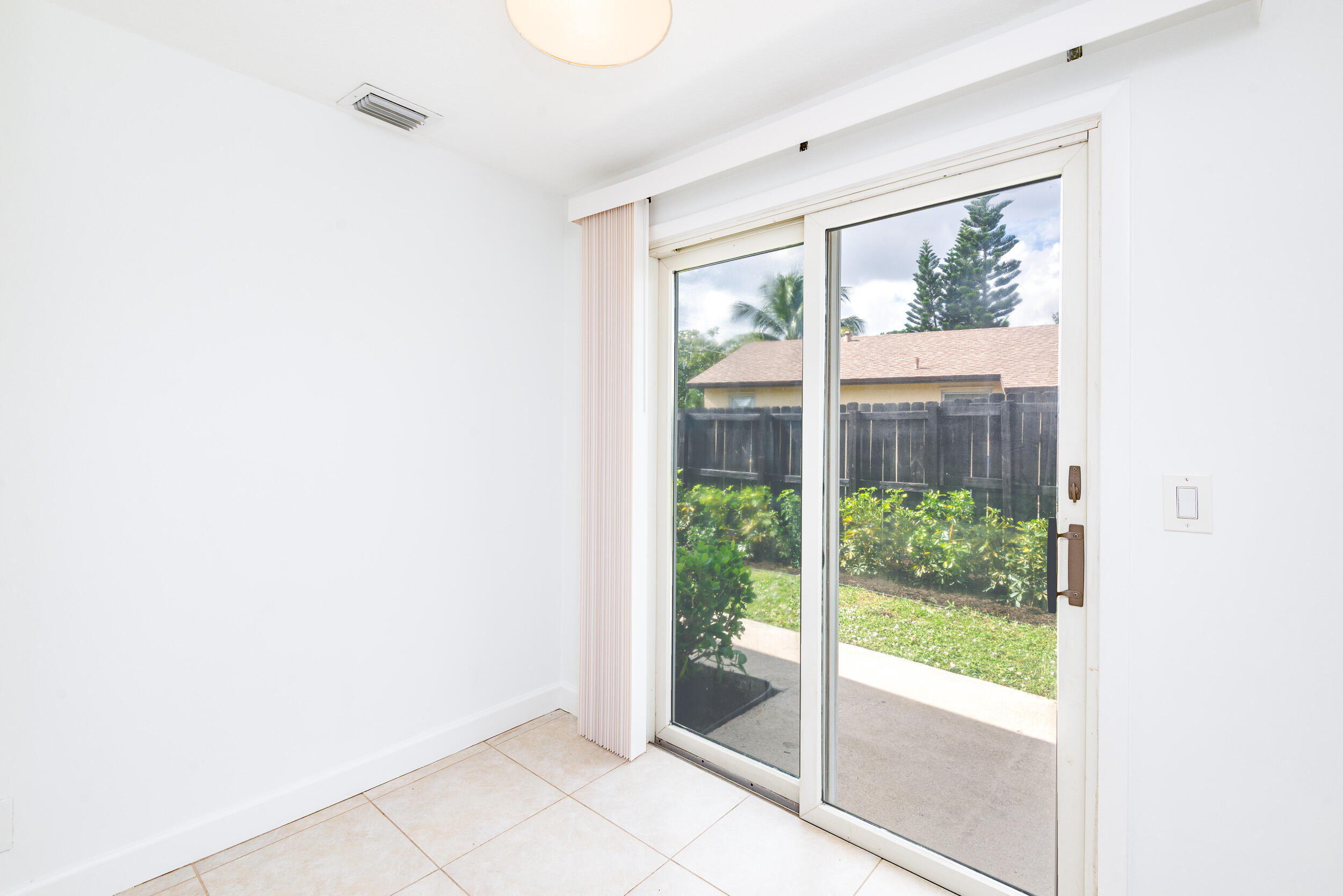 121 SW 2nd Avenue