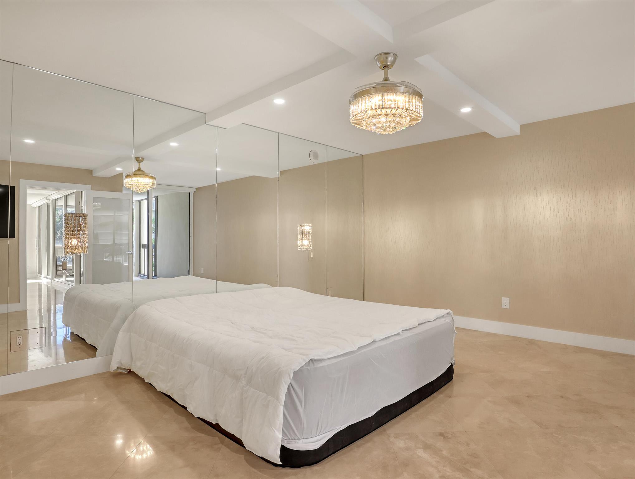 5380 N Ocean Drive 3b