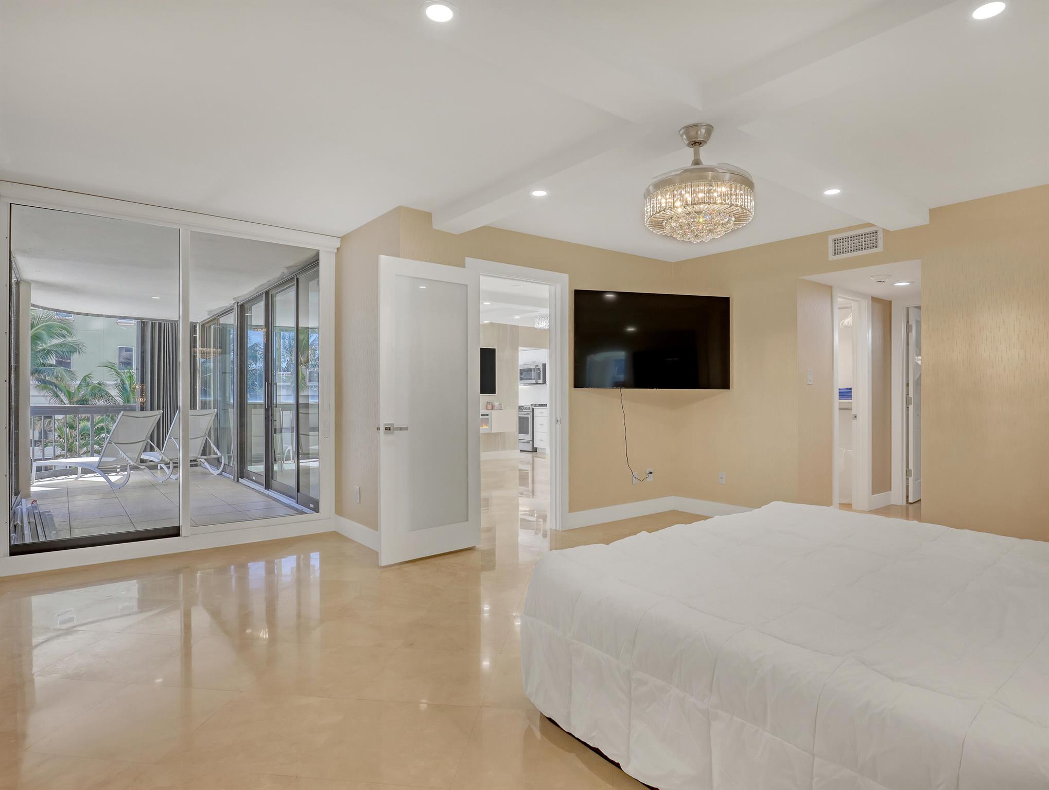 5380 N Ocean Drive 3b