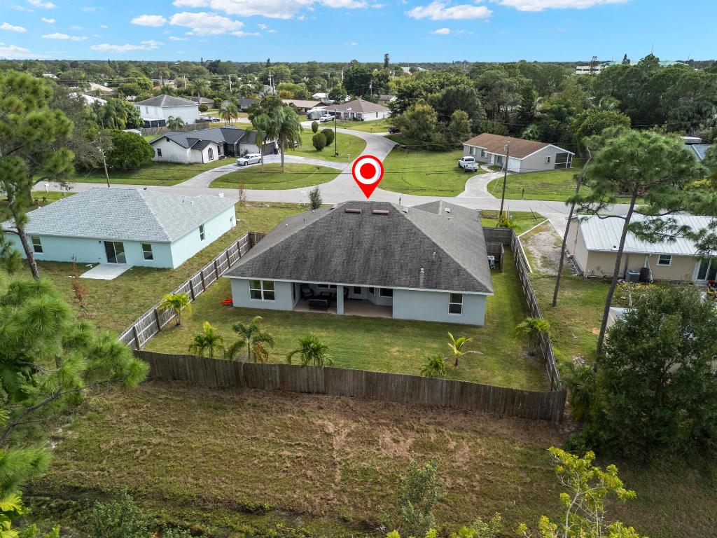 137 SW Pisces Terrace