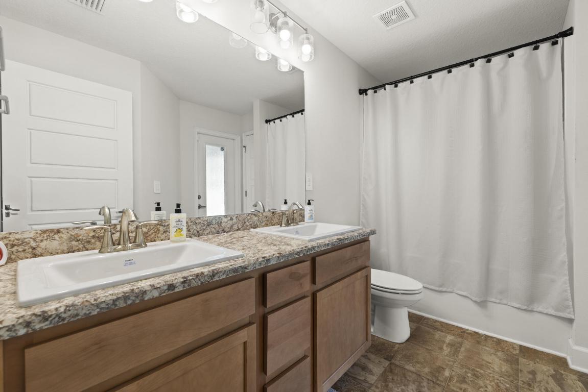 137 SW Pisces Terrace