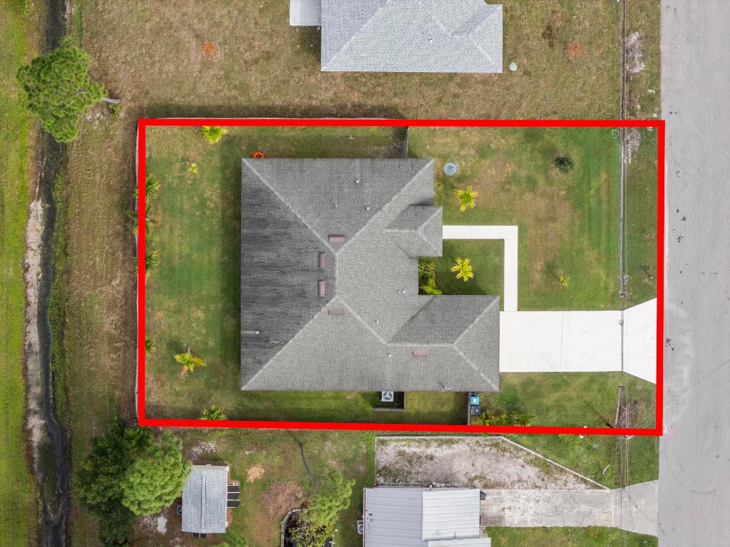 137 SW Pisces Terrace