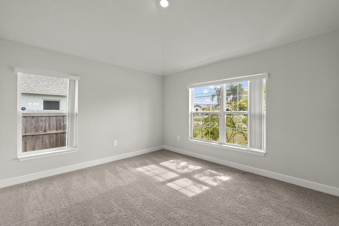 137 SW Pisces Terrace