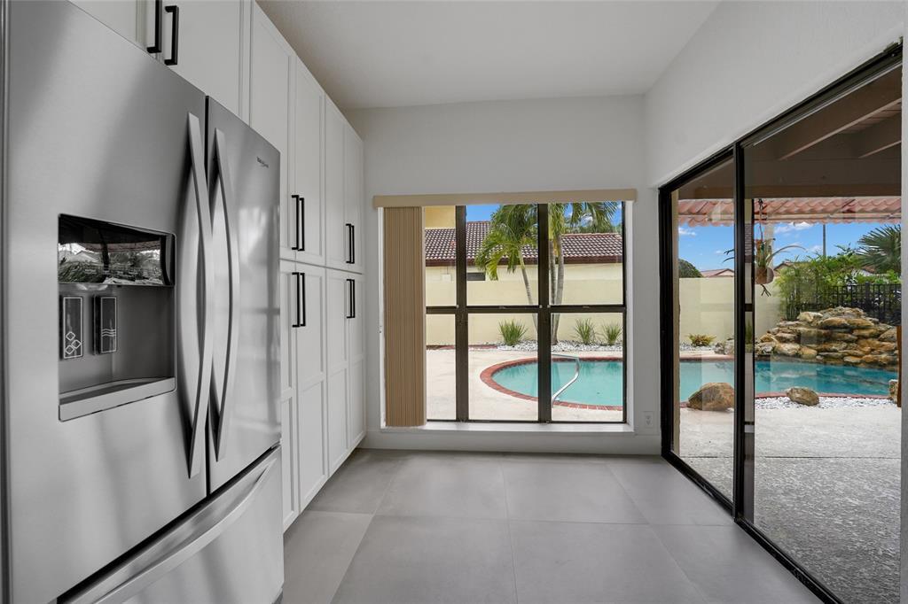 7850 Villa Nova Drive