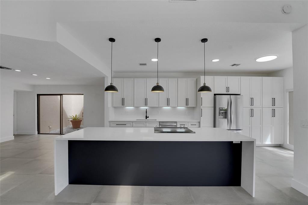 7850 Villa Nova Drive