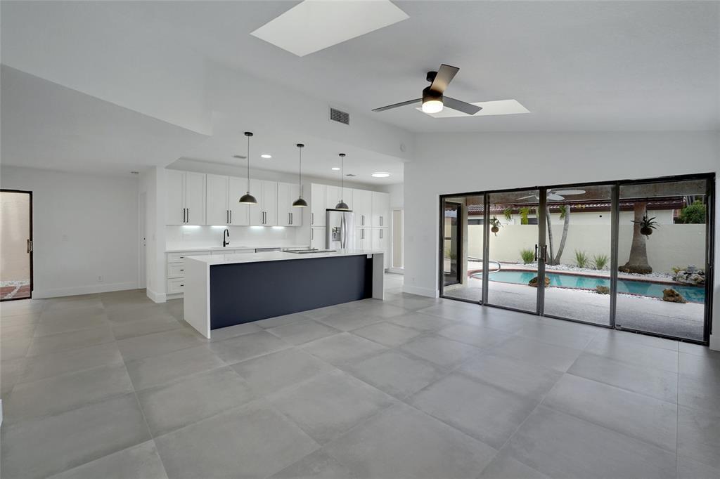 7850 Villa Nova Drive