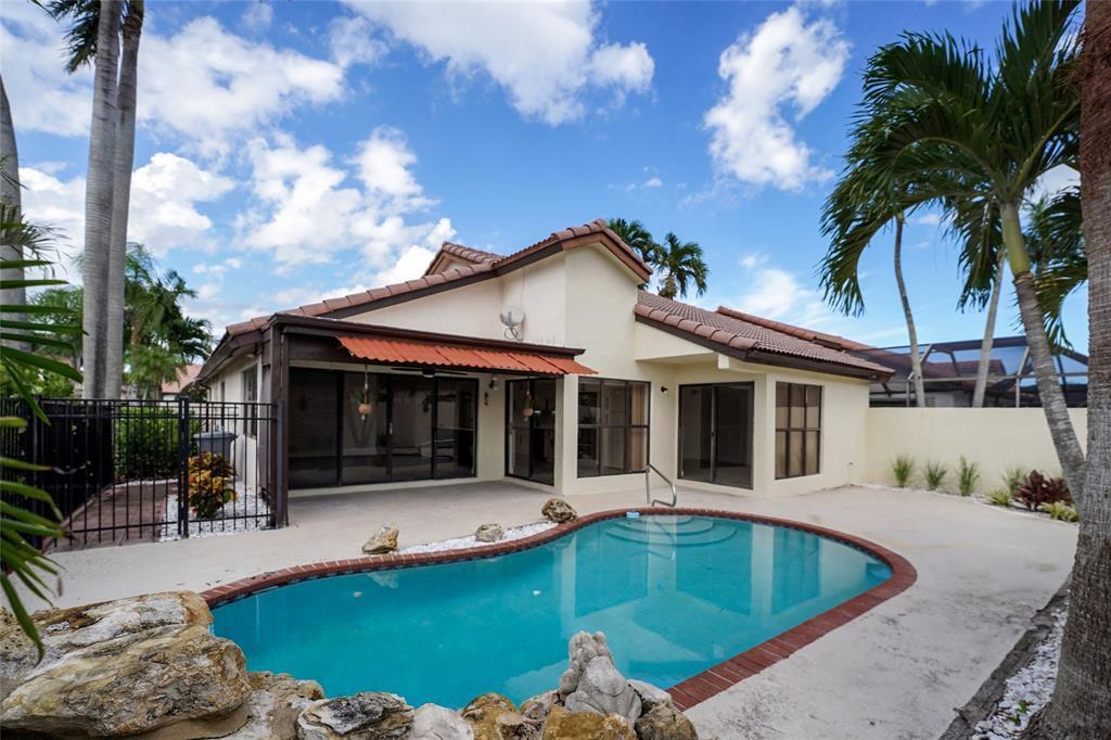 7850 Villa Nova Drive