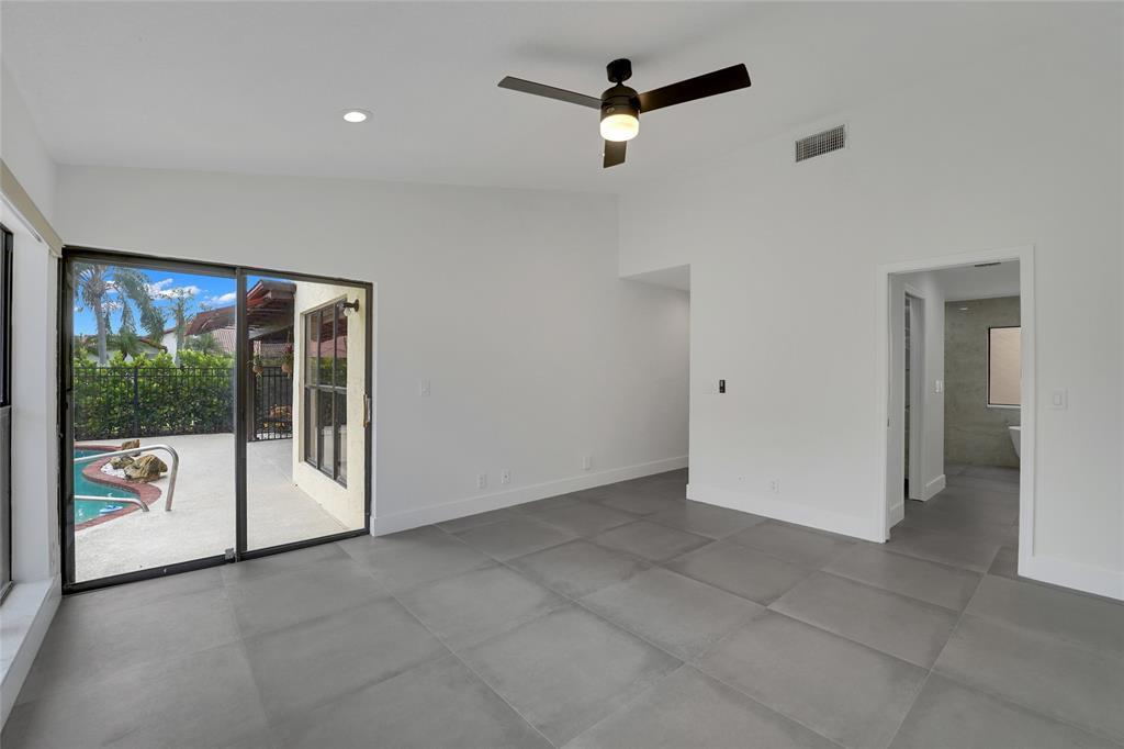 7850 Villa Nova Drive