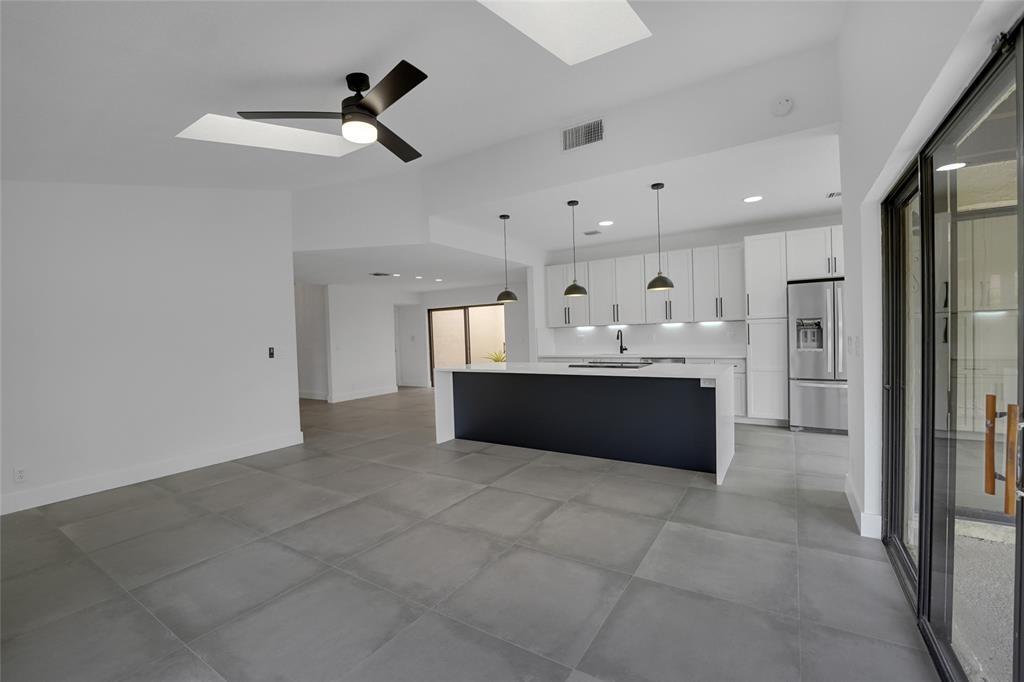 7850 Villa Nova Drive