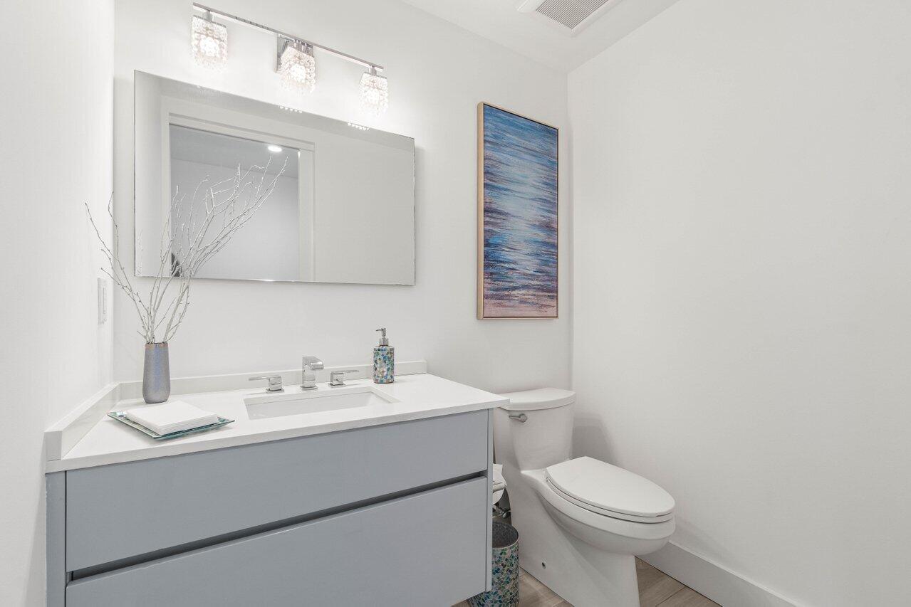 106 Inlet Way 304