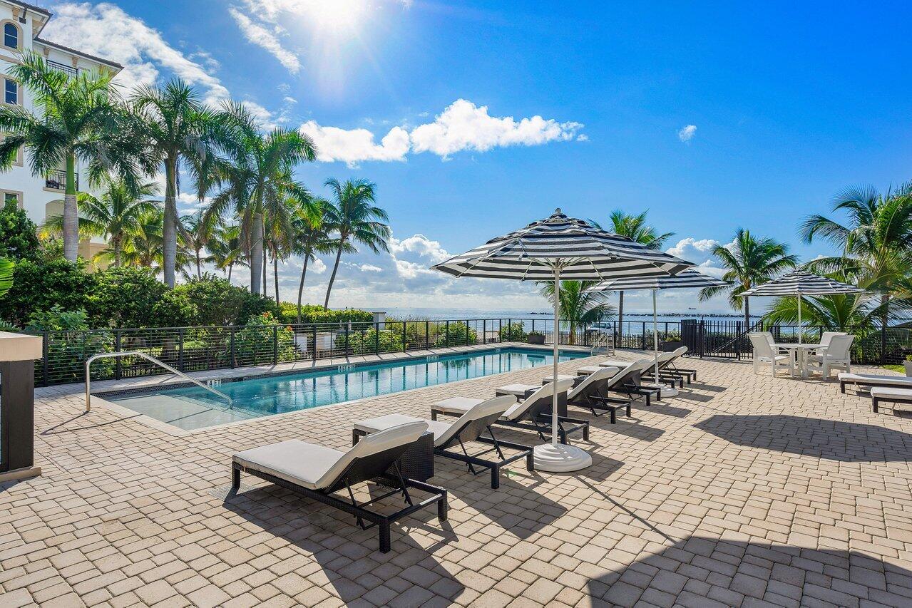 106 Inlet Way 304