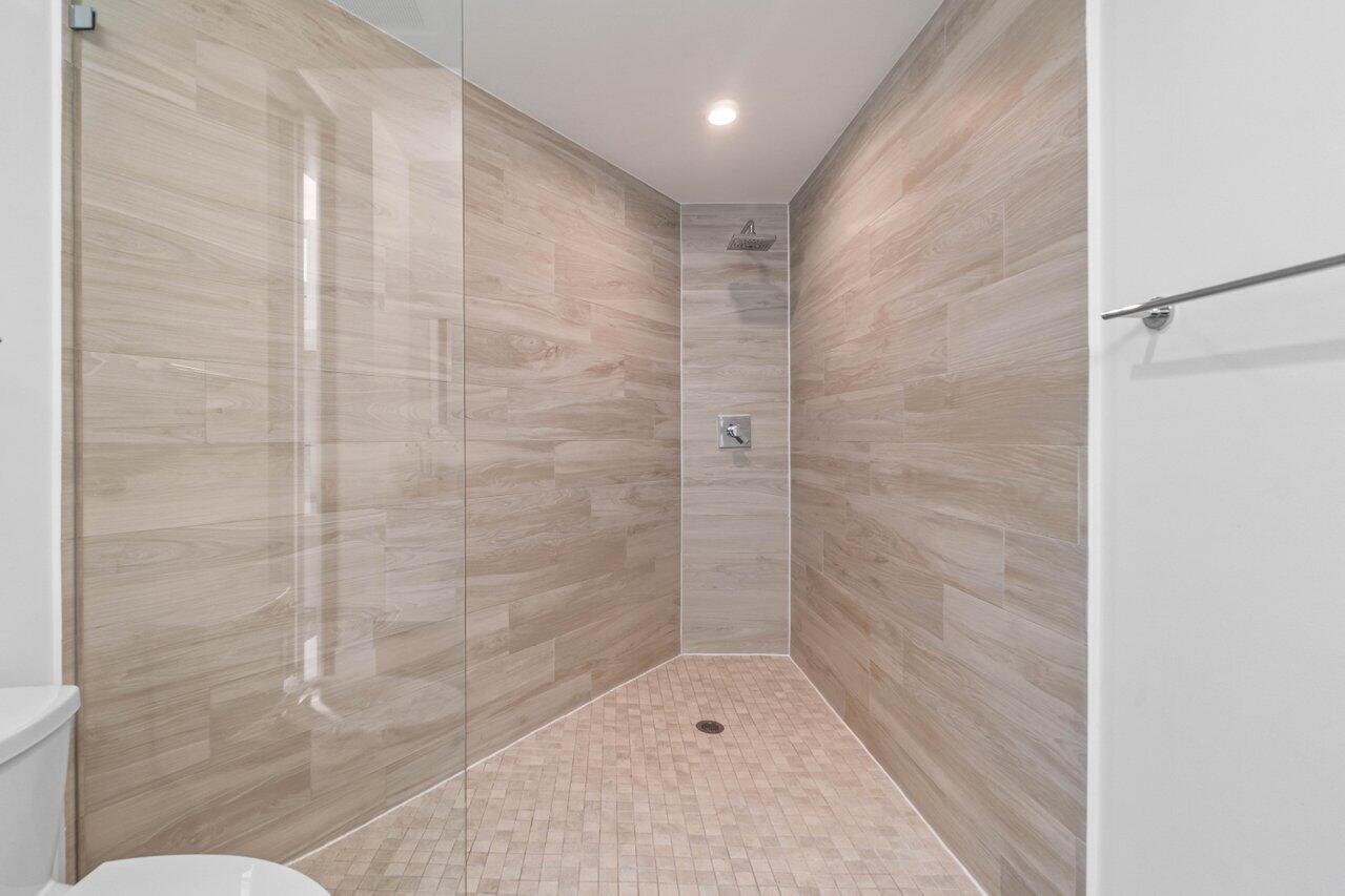 106 Inlet Way 304