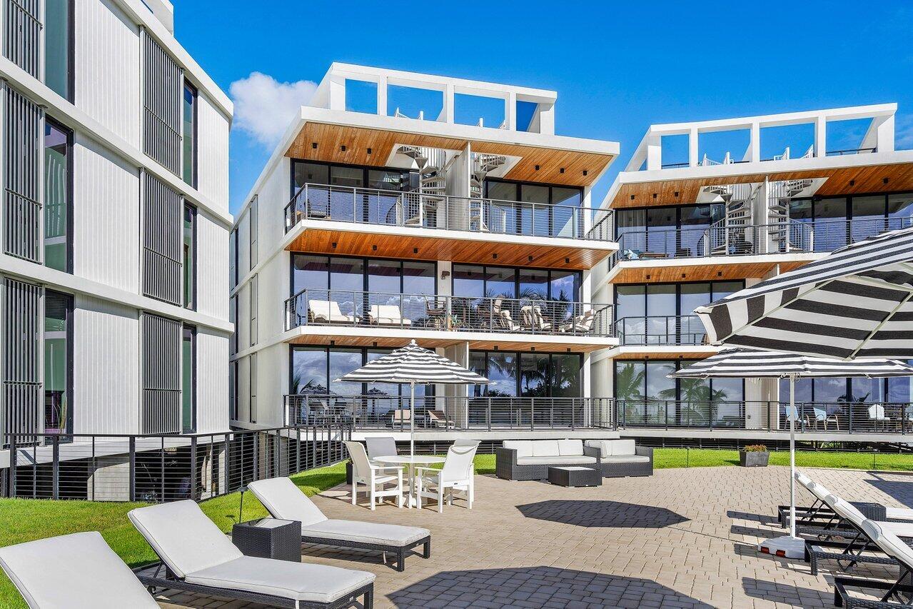106 Inlet Way 304