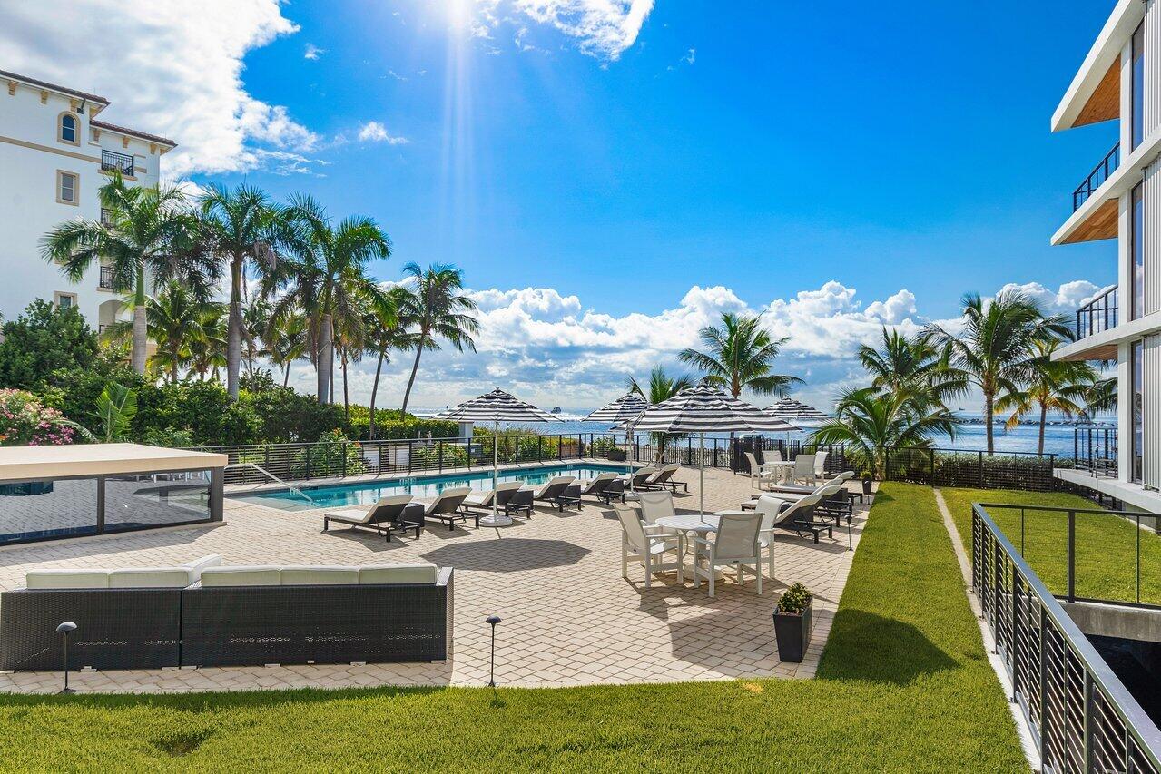 106 Inlet Way 304