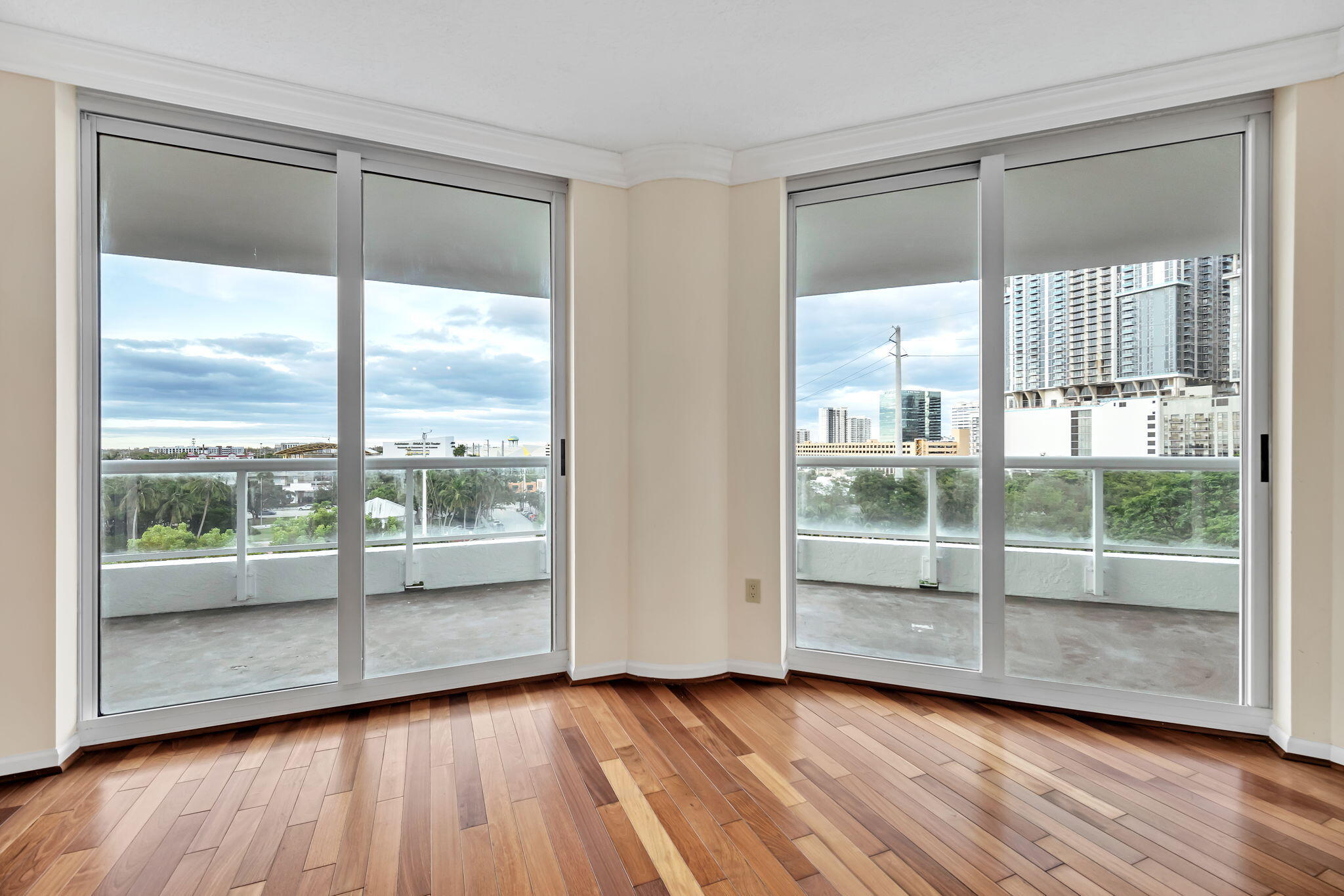 401 SW 4th Avenue 707
