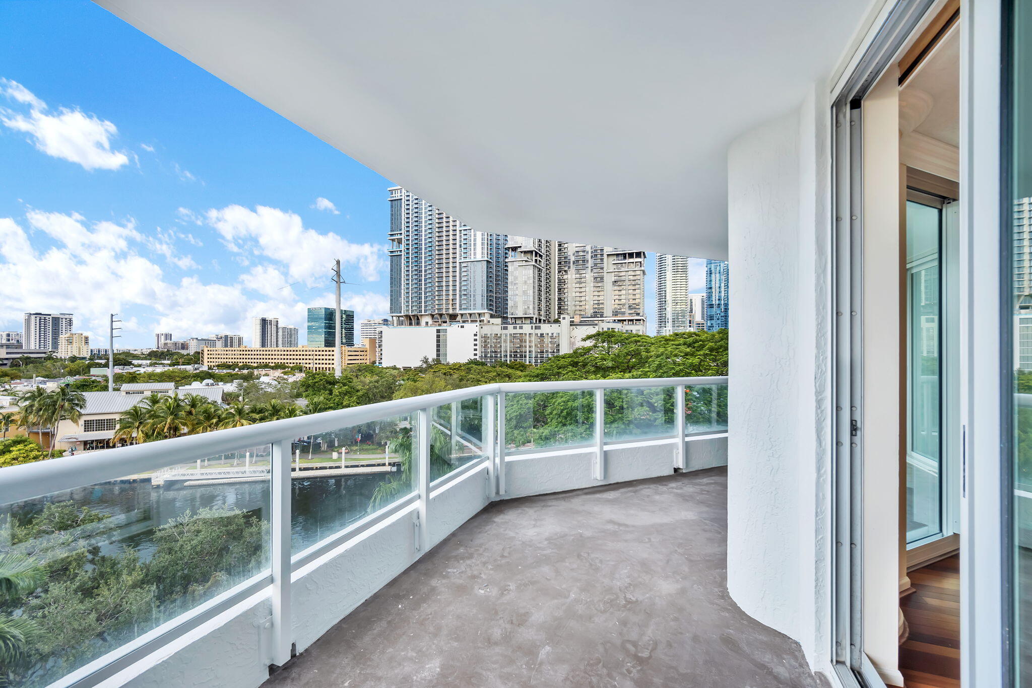 401 SW 4th Avenue 707