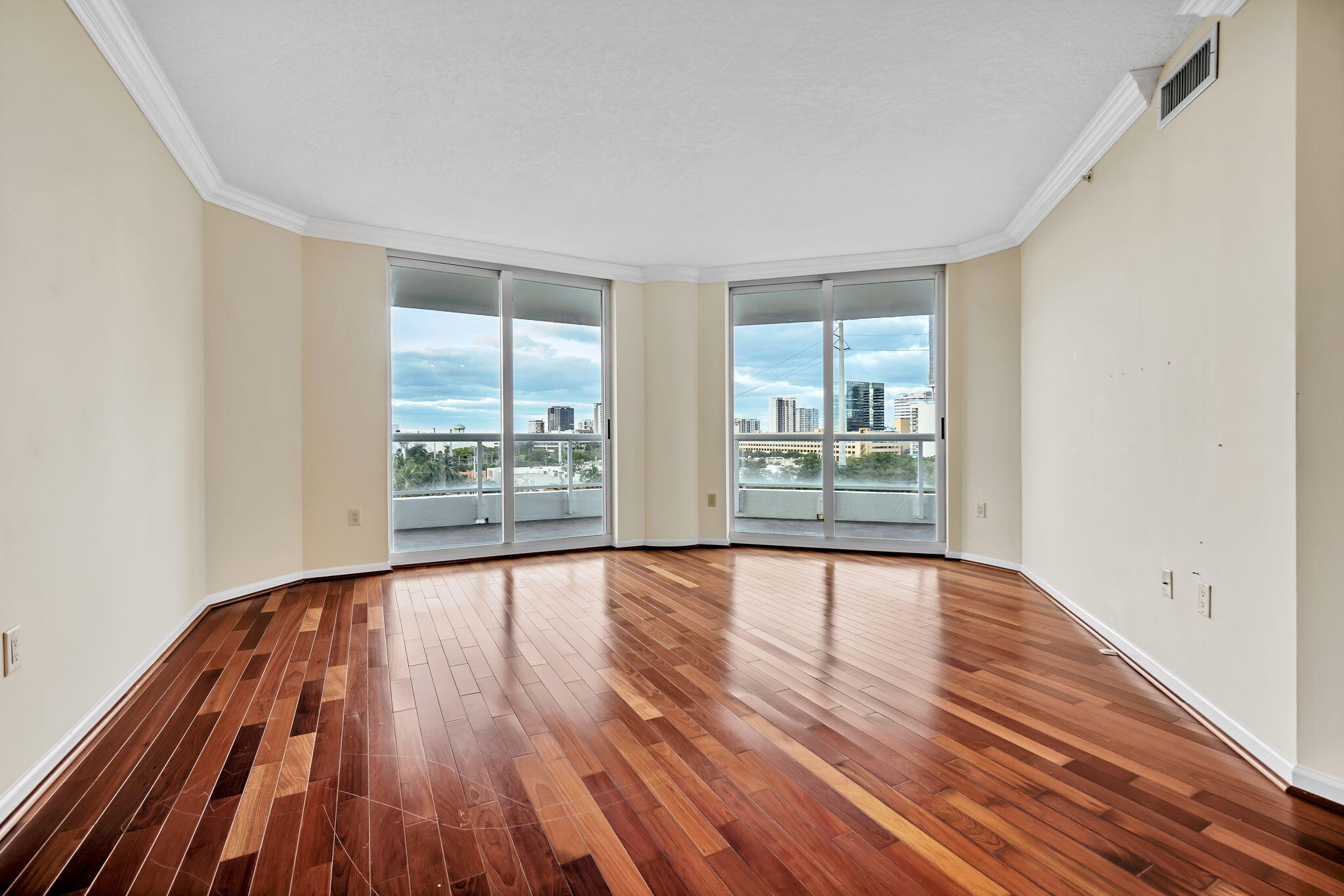 401 SW 4th Avenue 707