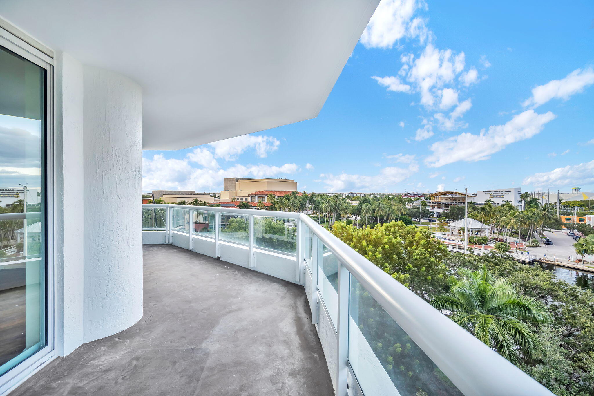 401 SW 4th Avenue 707