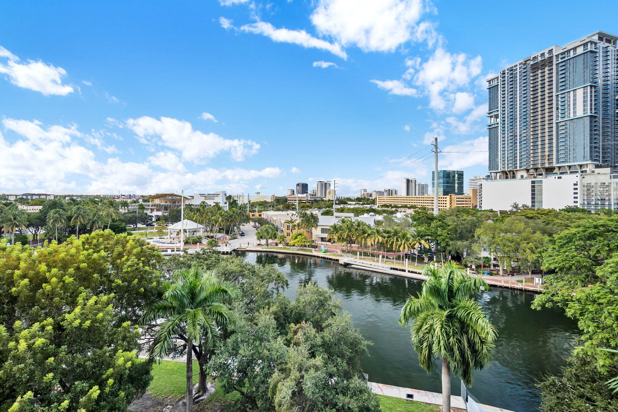 401 SW 4th Avenue 707