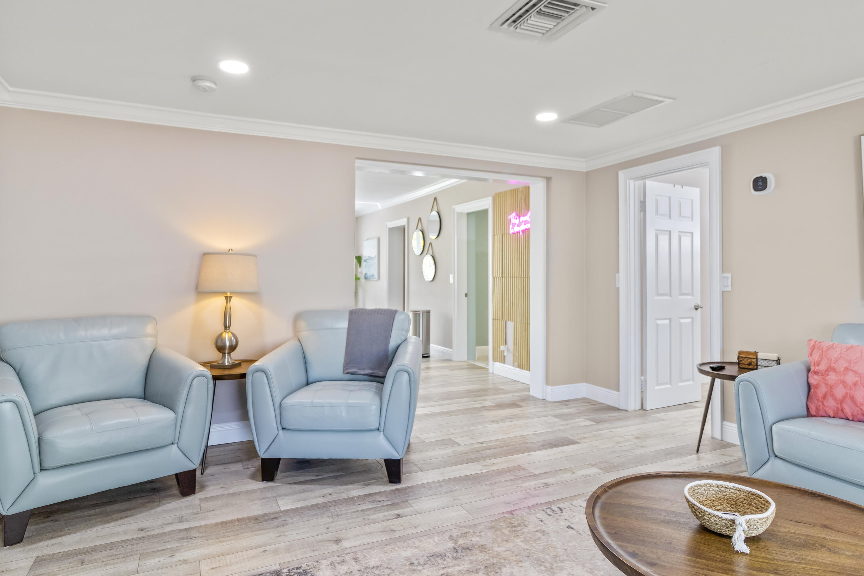 215 NE 17th Street