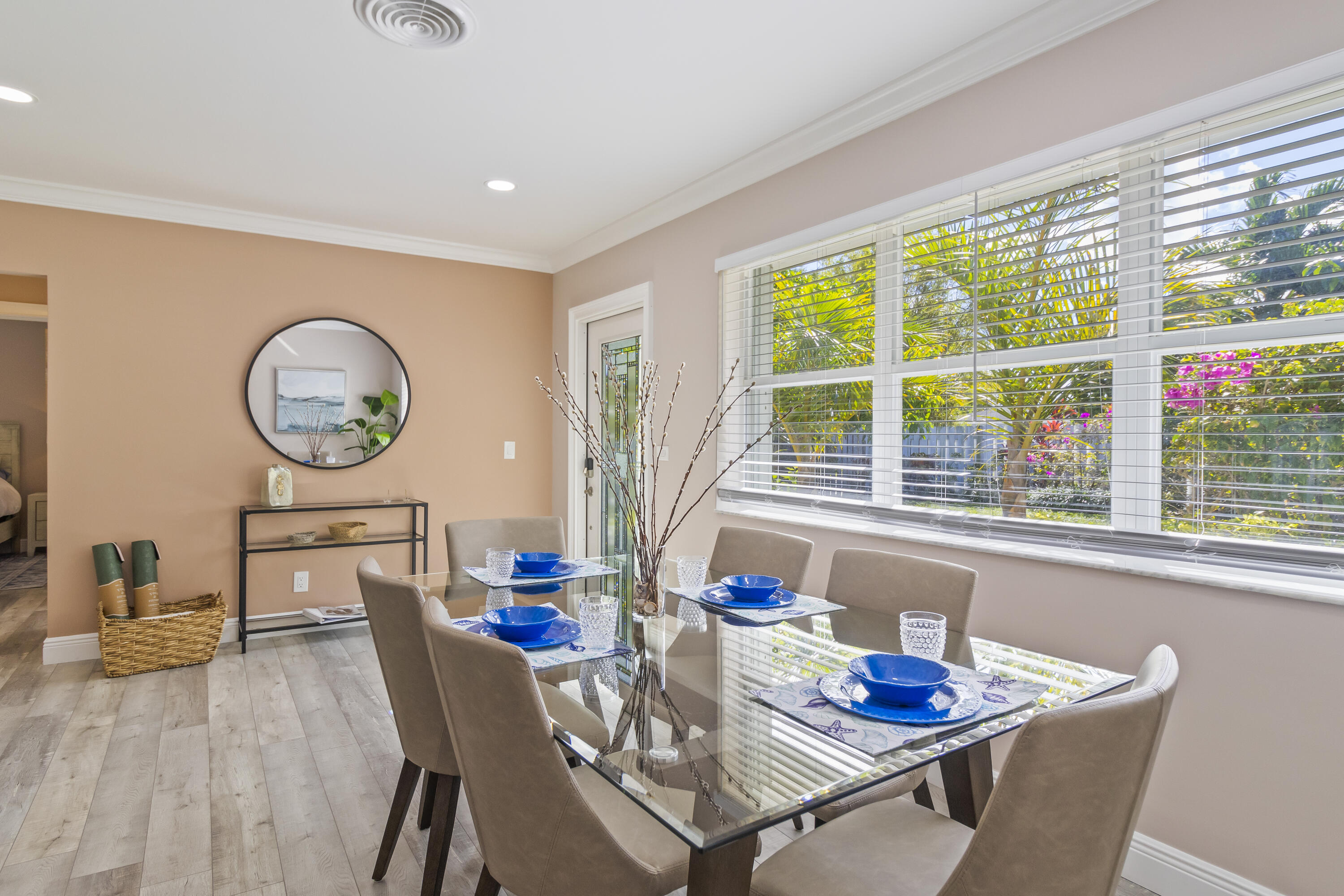 215 NE 17th Street