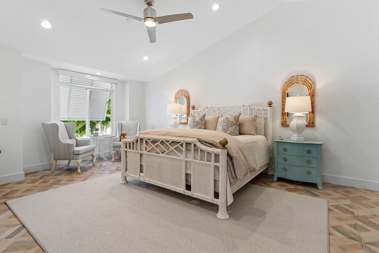 2115 S Ocean Boulevard 3