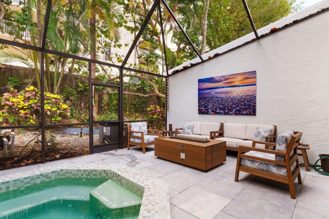 2115 S Ocean Boulevard 3