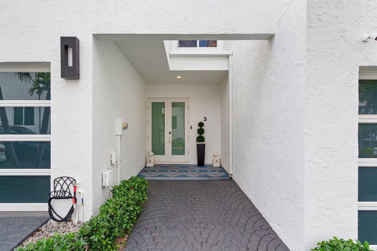 2115 S Ocean Boulevard 3