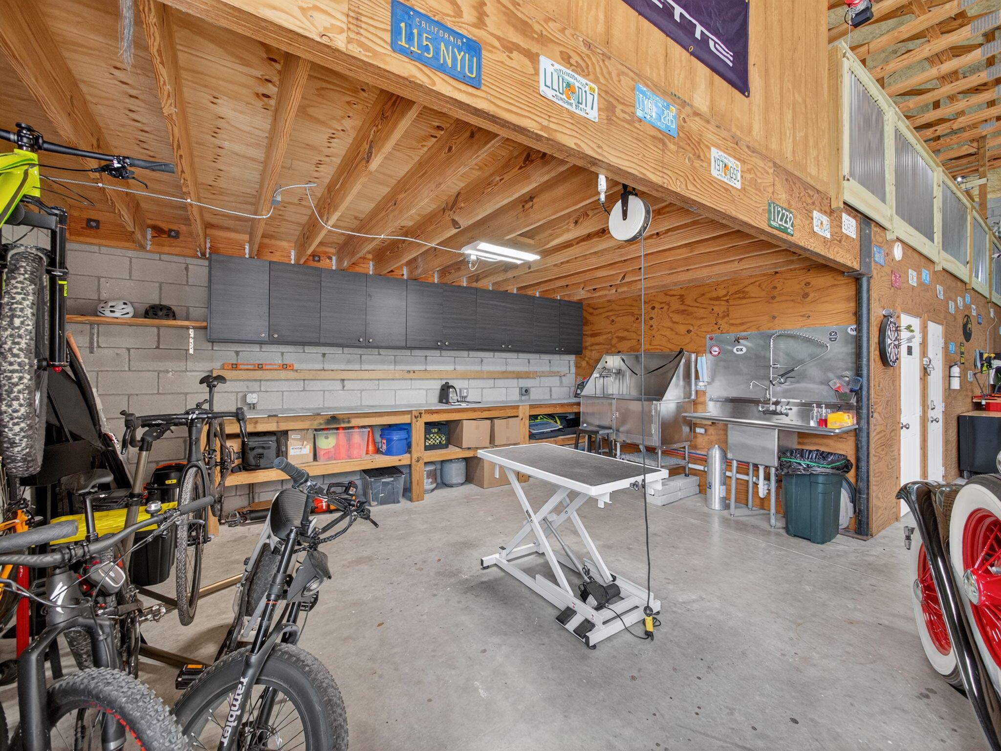 17593 Winterhawk Trail