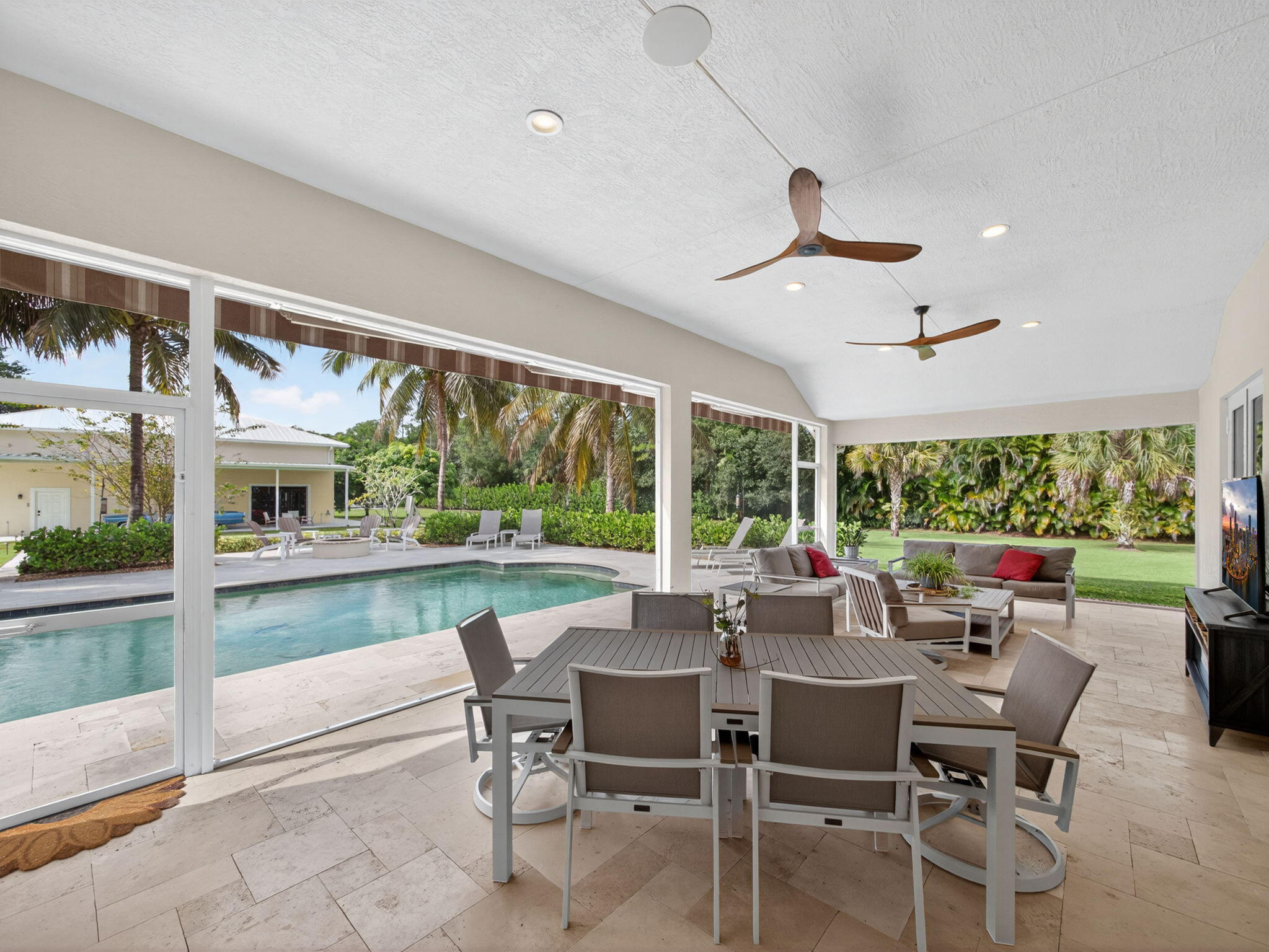 17593 Winterhawk Trail