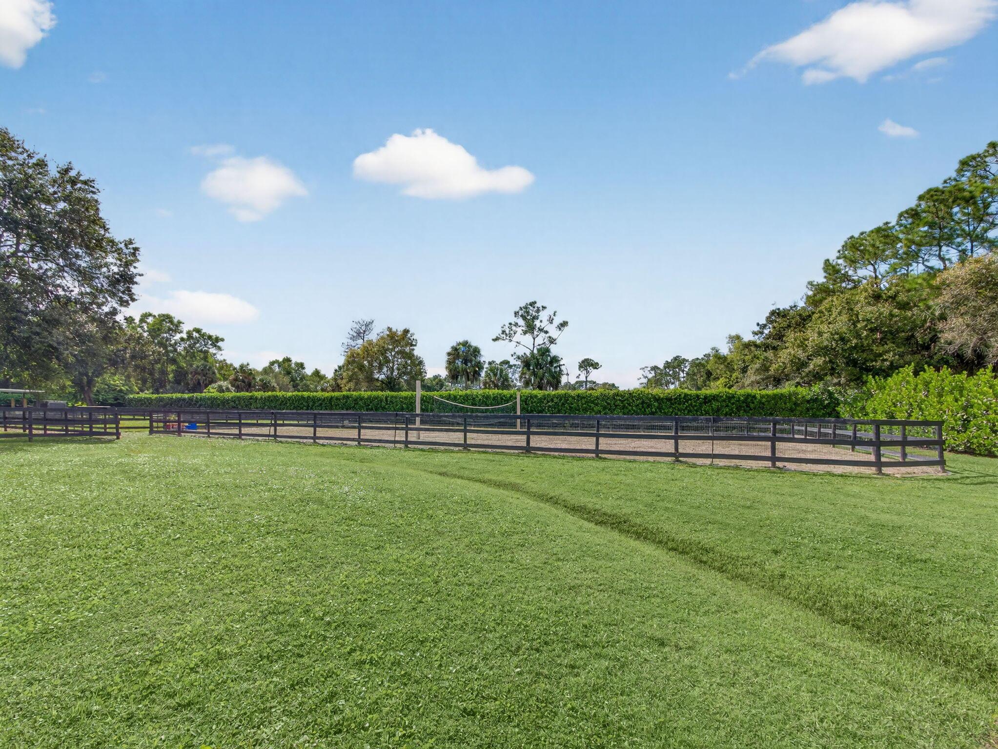 17593 Winterhawk Trail