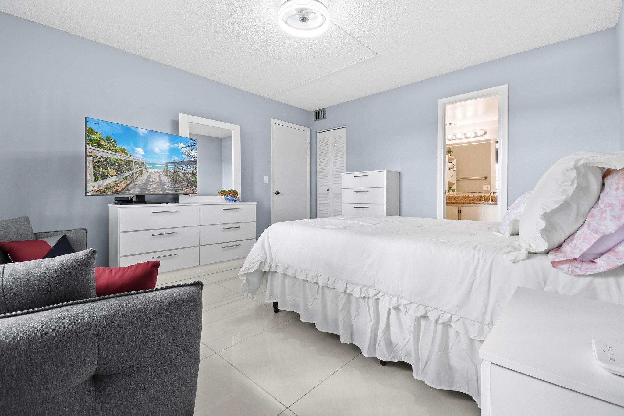 140 Lake Nancy Lane 112