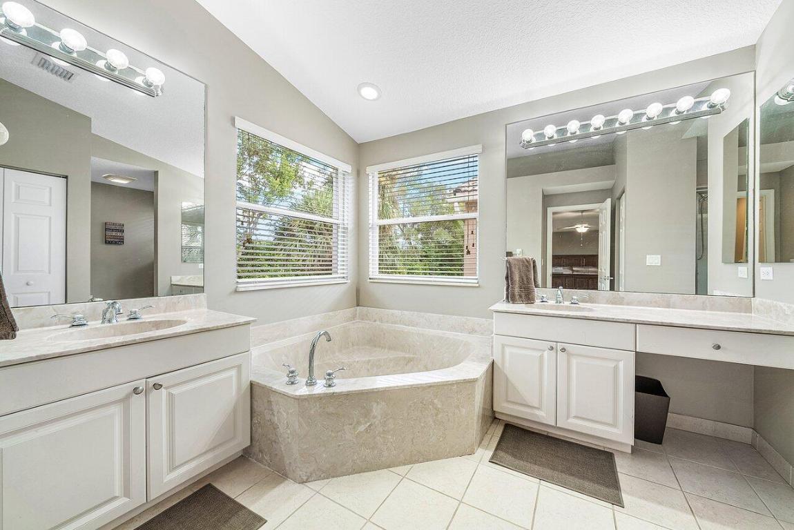 4835 N Classical Boulevard