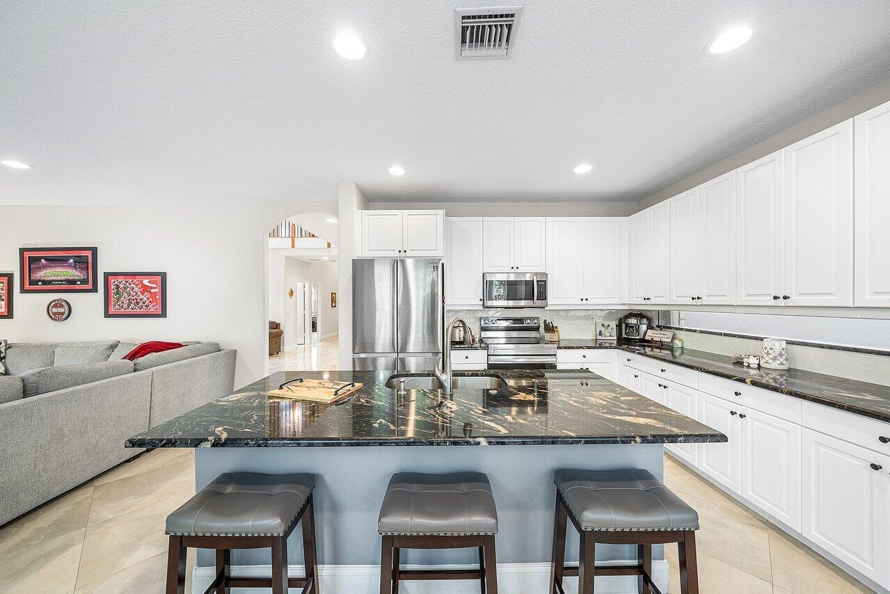 4835 N Classical Boulevard