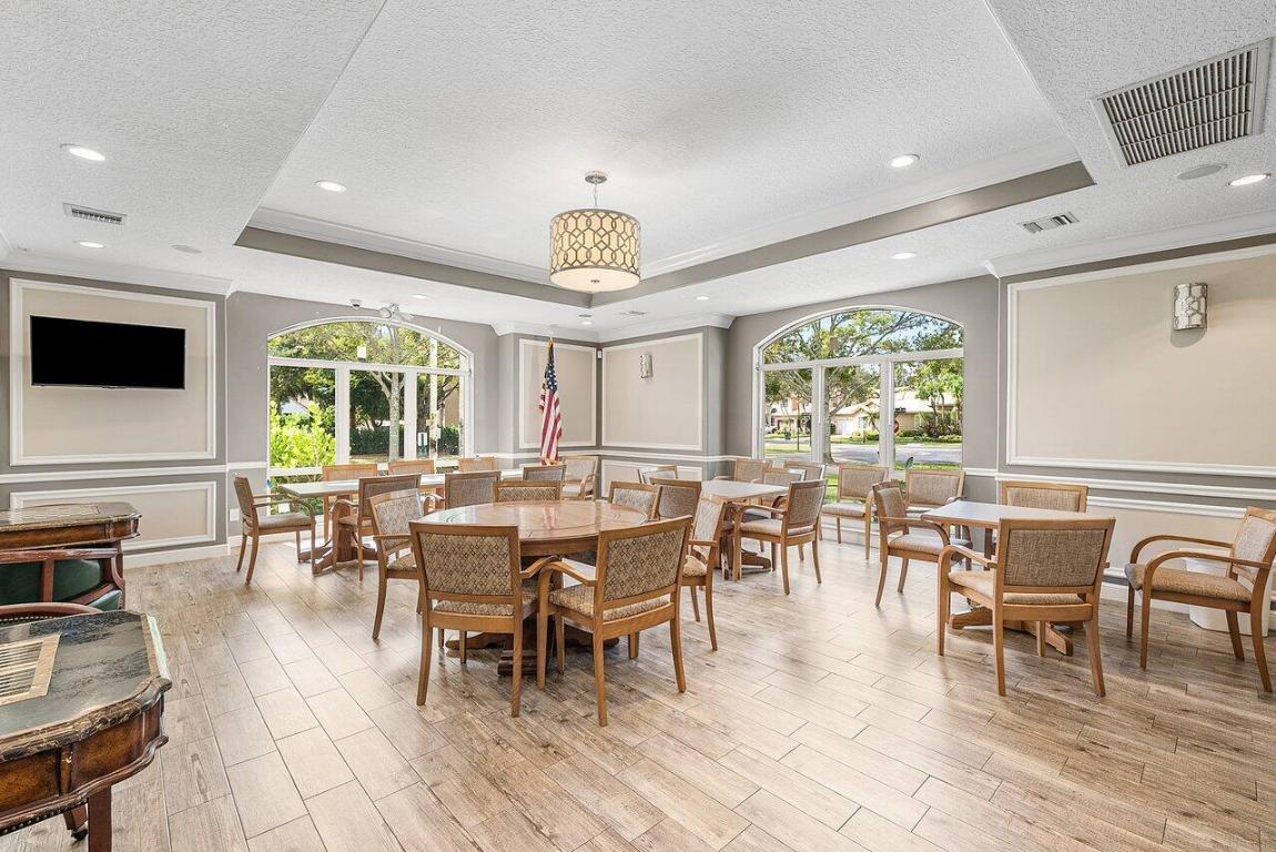 4835 N Classical Boulevard