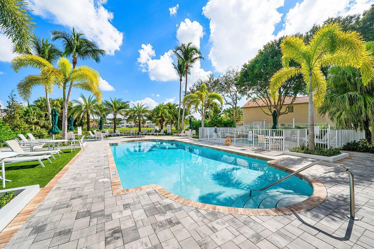 4835 N Classical Boulevard