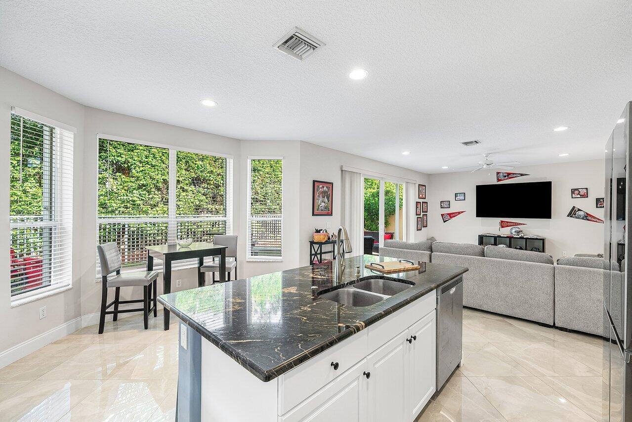 4835 N Classical Boulevard