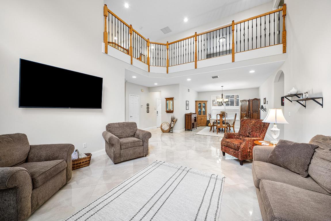 4835 N Classical Boulevard